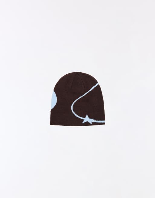 Bershka Graphic knit beanie in white and black, 3 of 5