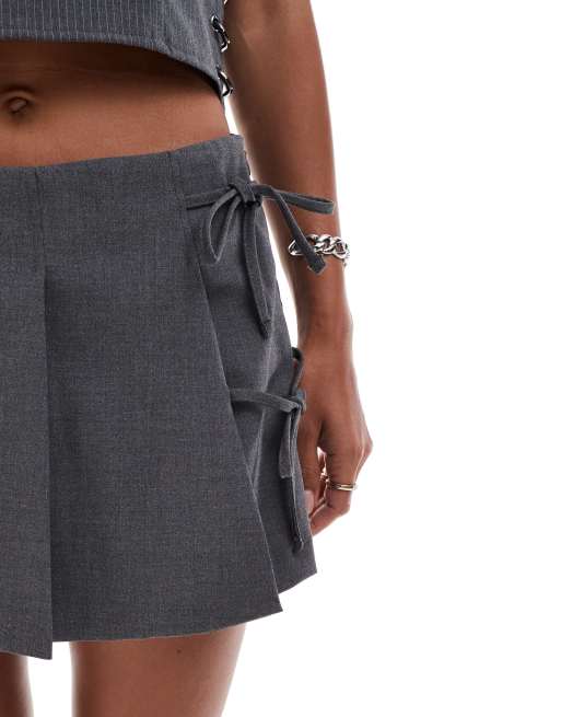 Bershka - Gråt skræddersyet mini-skort med sløjfedetalje, 3 af 5