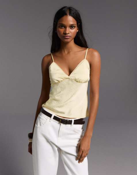 Bershka - Gul overdel i satin med blondedetaljer - view 1