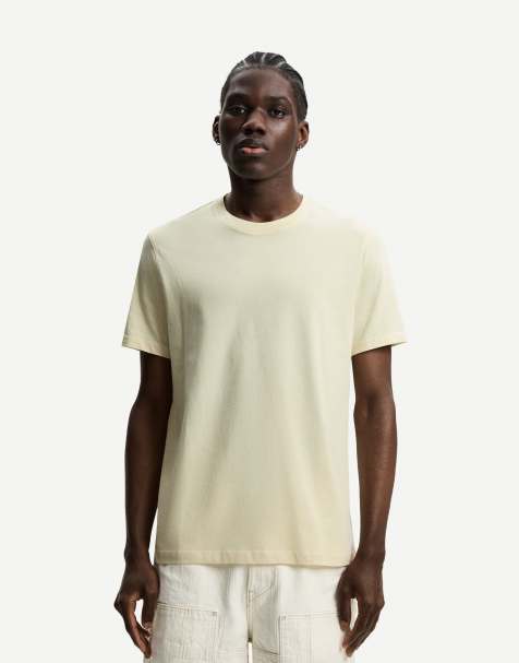 Bershka - Gul T-shirt med korte ærmer i enkel stil - view 1
