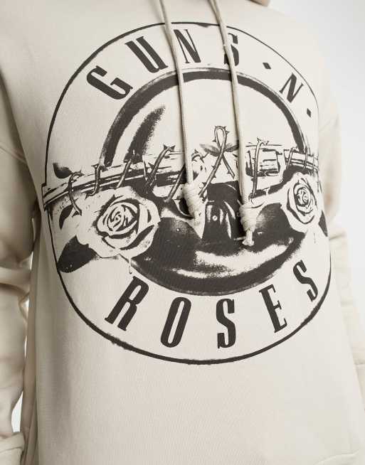 Camiseta guns best sale and roses bershka