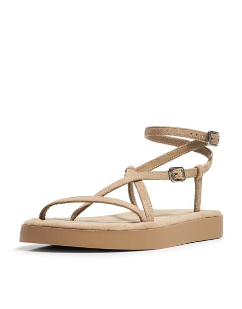 Bershka - Gyldenbrune flade sandaler med stropper - view 1