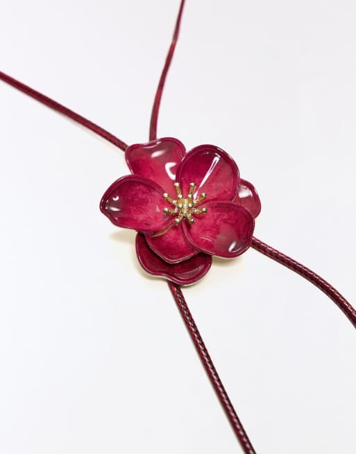 Bershka – Halskette aus Kordel in leuchtendem Rosa mit Blumenanhänger, 2 von 2