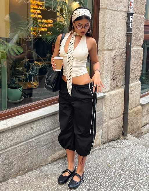 Bershka Halter top in white, 3 of 4