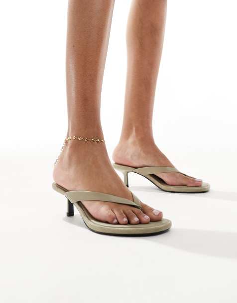 Bershka heeled flip flops in khaki - view 1