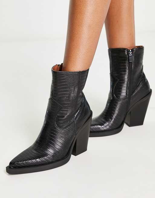 Bershka heeled western ankle boots in black