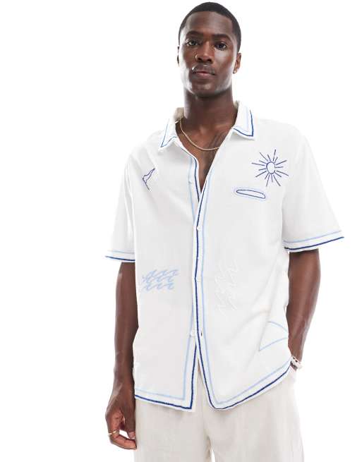 Bershka – Hemd in Weiß mit aufgestickter Sonne 