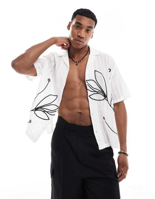 Bershka – Hemd in Weiß mit Blumenstickerei
