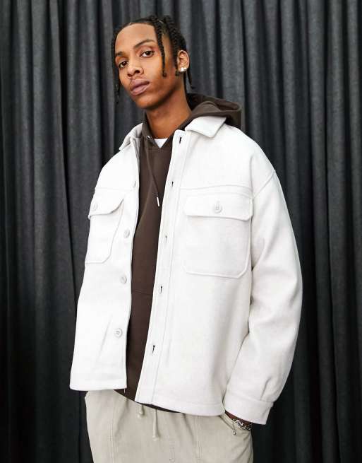 Bershka – Hemdjacke aus Wollimitat in gebrochenem Weiß