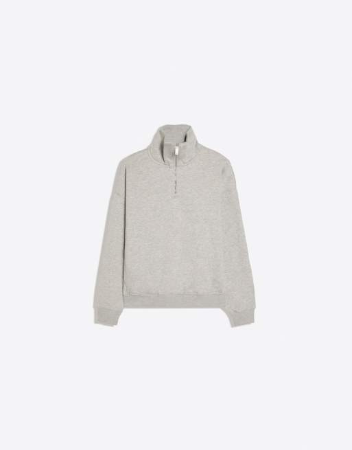 Bershka High neck zip-up sweatshirt in light grey, 4 of 5