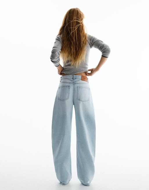 Bershka High-waist barrel jeans in light bue, 3 of 5