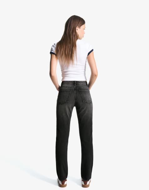 Bershka High-waist comfort mom jeans in black