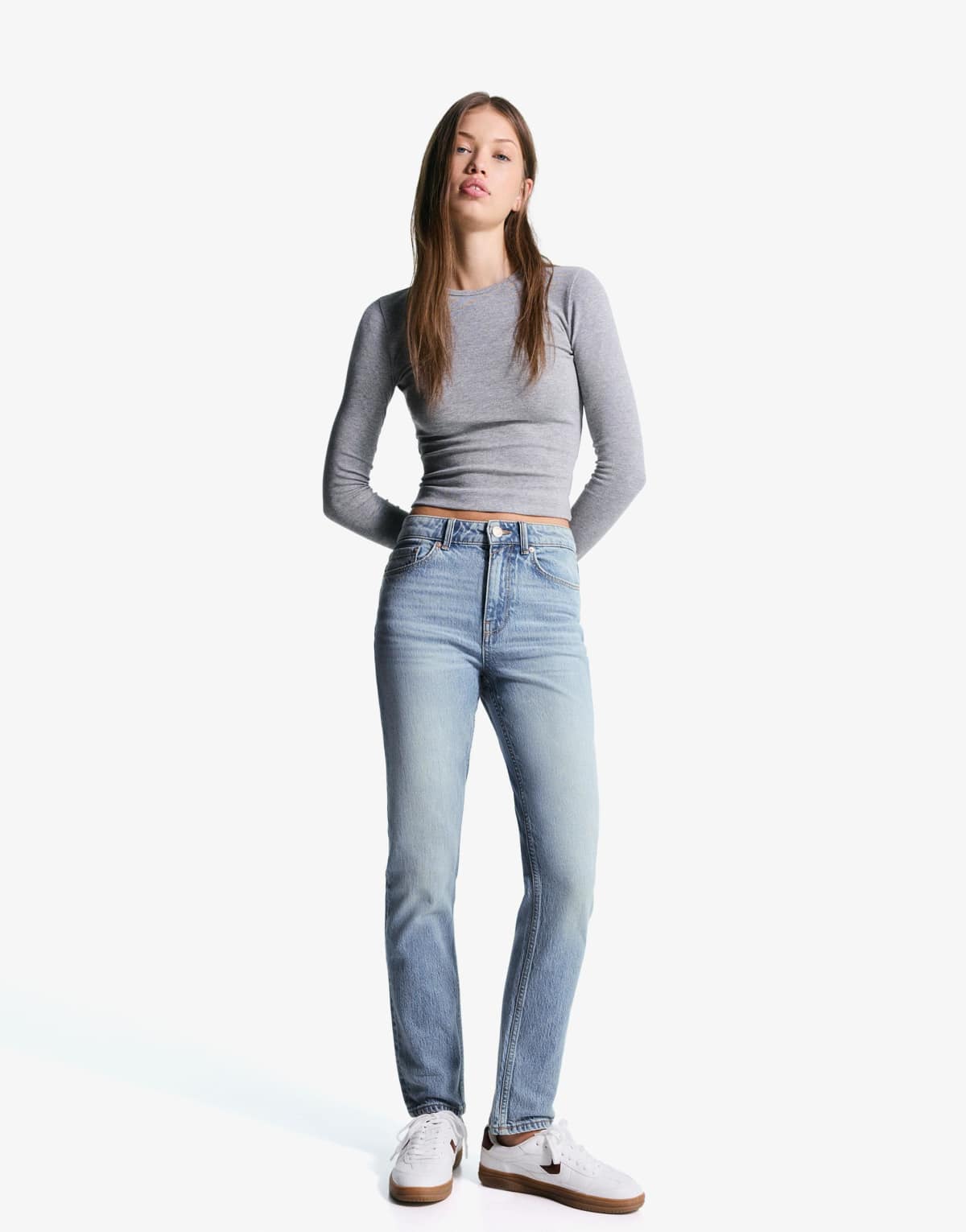 Bershka High-waist comfort mom jeans in mid blue