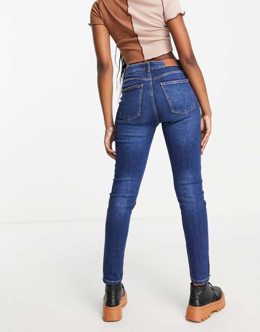 Skinny low best sale rise bershka