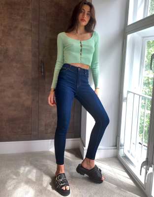 dark blue denim skinny jeans