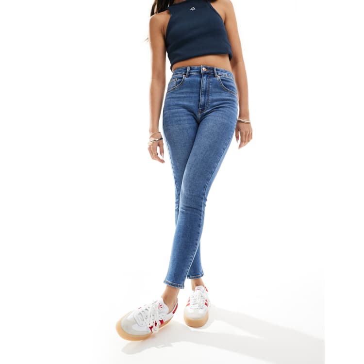 Slim cropped fit shops bershka