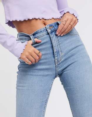 light blue wash skinny jeans