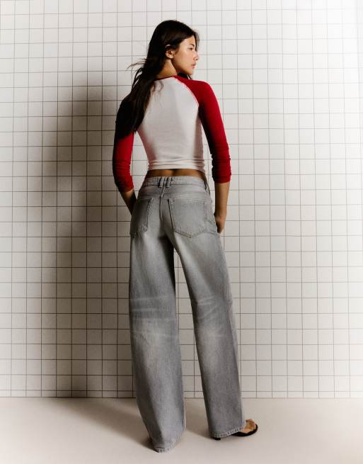 Bershka High-Waist Wide Straight-Leg Jeans in Hellgrau, 4 von 5