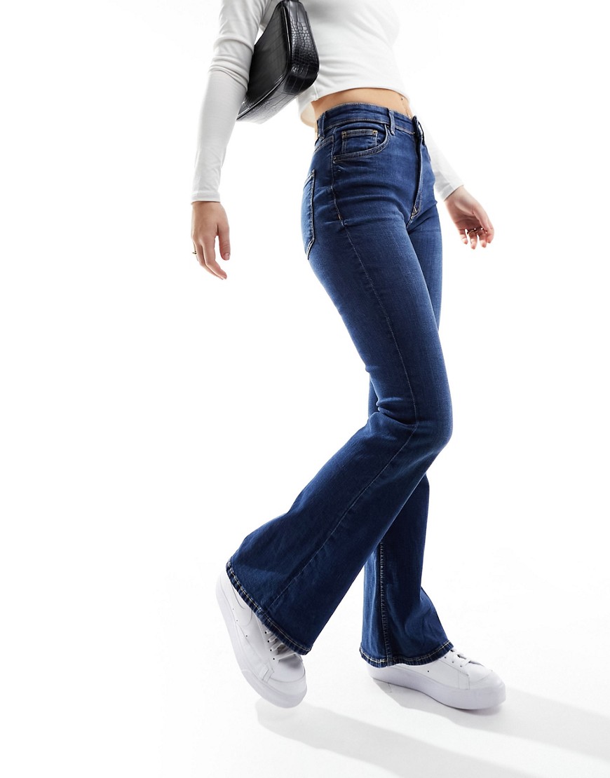 high waisted flared jeans in indigo wash-Blue