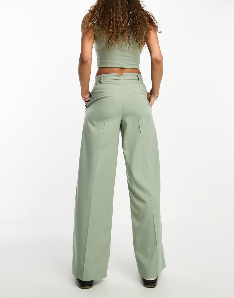 Bershka wide leg tailored trouser in green