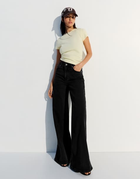 Bershka højtaljede jeans med brede ben i sort - view 1