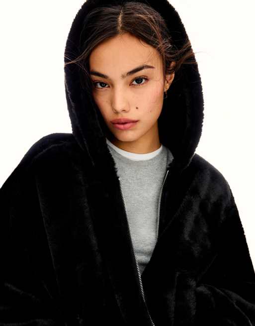 Bershka Hooded faux fur jacket in black, 4 of 4