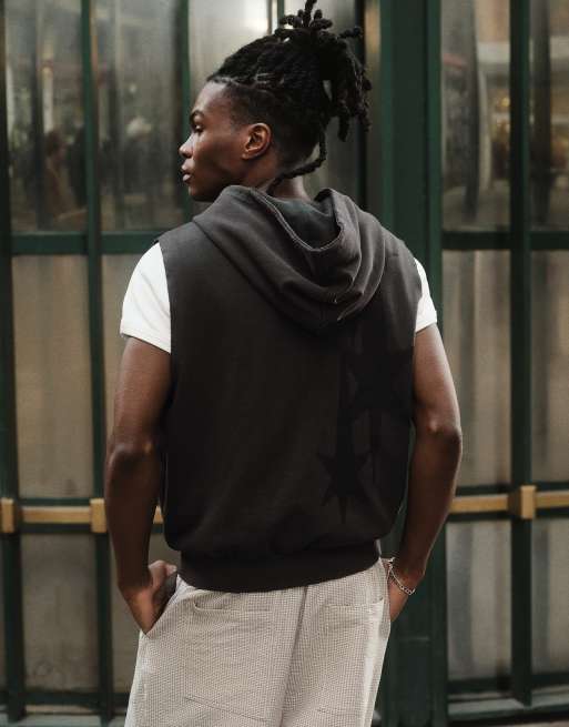 Bershka Hooded zip-up waistcoat with washed effect in black, 3 of 4