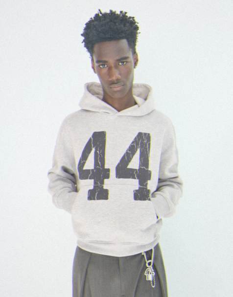 Bershka hoodie met gewassen effect en print in lichtgrijs - view 1