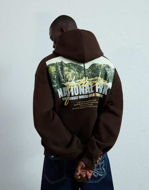 Bershka - Hoodie met print in bruin - view 1