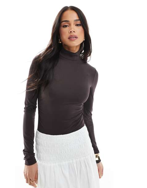 Bershka - Hoogsluitende body met lange mouwen in bruin - view 1