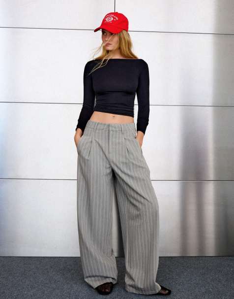 Bershka Hose mit Doppelgewebe und Abnähern in Grau - view 1