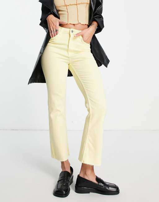 Bershka – Hose mit geradem Schnitt in Zitronengelb