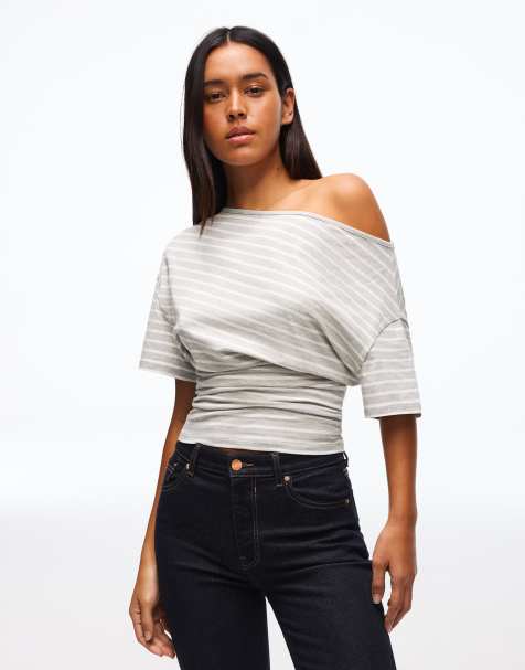 Bershka - Hvid asymmetrisk T-shirt med korte ærmer og print - view 1
