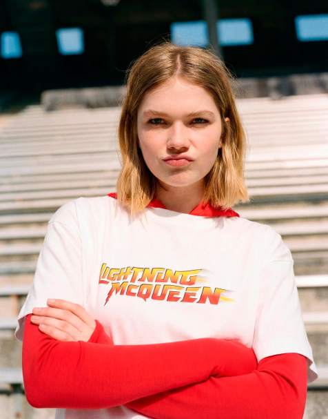 Bershka - Hvid oversized kortærmet T-shirt med Cars-print - view 1