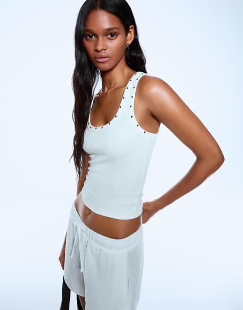 Bershka - Hvid ærmeløs T-shirt med nitter - view 1