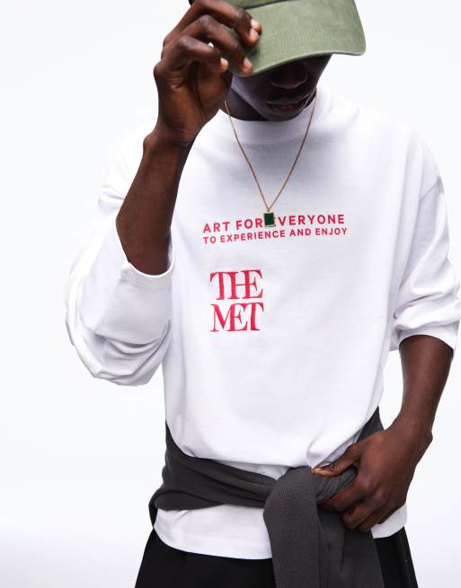 Bershka - Hvid T-shirt med lange ærmer og 'The Met'-print, 2 af 4