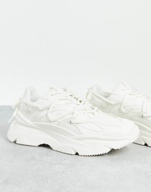 Bershka - Hvide chunky sneakers