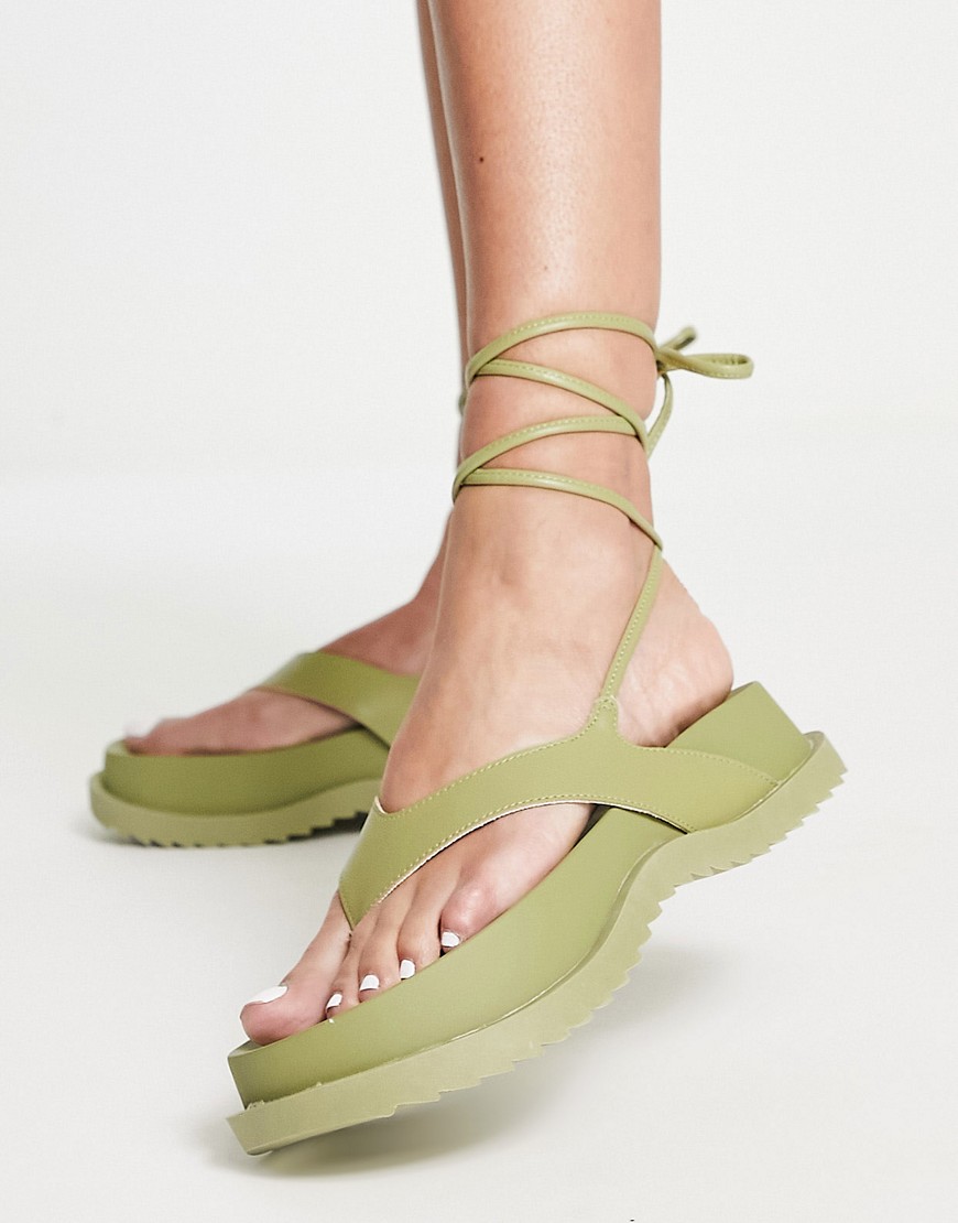 Infradito kaki allacciate alla caviglia con suola spessa-Verde - Bershka infradito donna Verde - immagine1