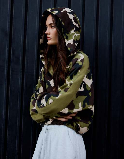 Bershka jack met capuchon en print in khaki, 2 van 6