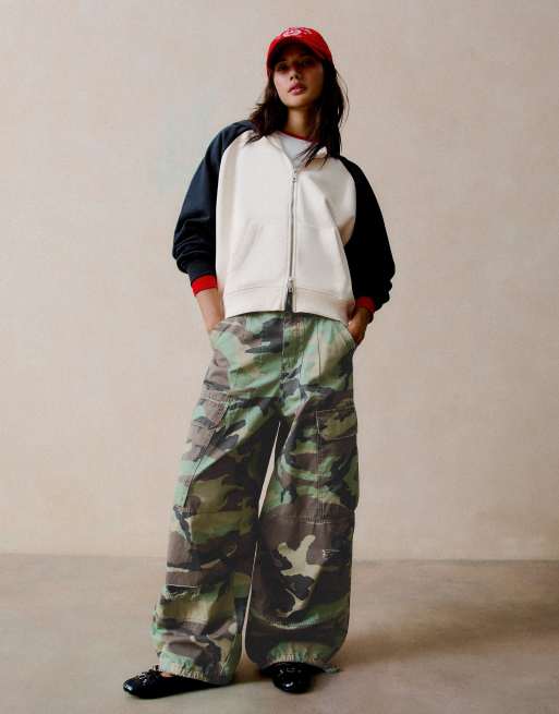 Bershka jack met rits en capuchon van pluche in navy, 4 van 5