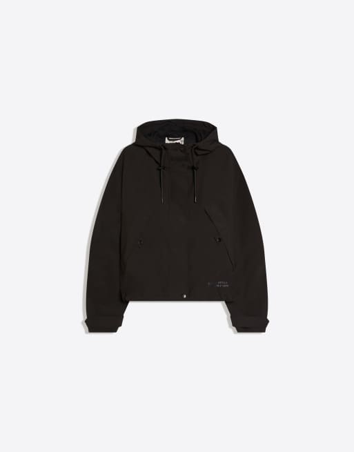 Bershka – Jacke aus Funktionsmaterial in Schwarz mit wasserabweisender und winterfester Kapuze, 4 von 4