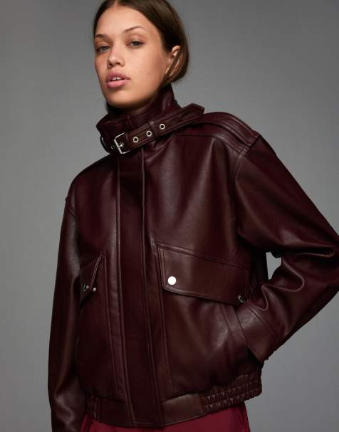 Bershka – Jacke aus Kunstleder in Burgunderrot mit Taschen - view 1