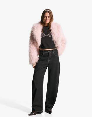 Bershka - Jacke aus Kunstpelz in Rosa