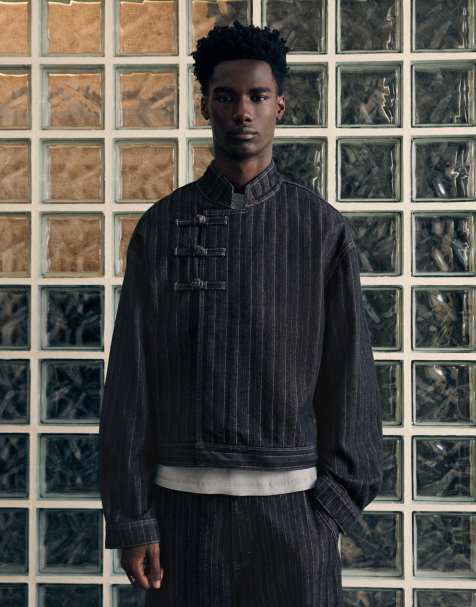 Bershka Jacke mit Struktur und Verschluss in Anthrazit - view 1