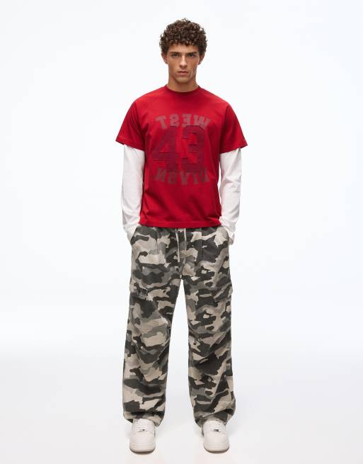 Bershka jean imprimé camouflage gris, 2 de 5