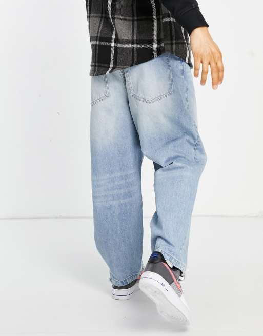 Bershka - Jeans a palloncino con fondo ampio color blu medio, 2 di 4