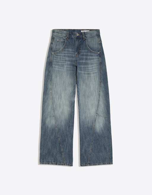 Bershka - Jeans ampi a vita bassa blu medio con gamba bombata, 4 di 4