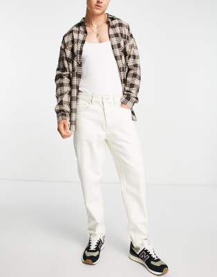 Bershka straight leg jeans in ecru - ASOS Price Checker
