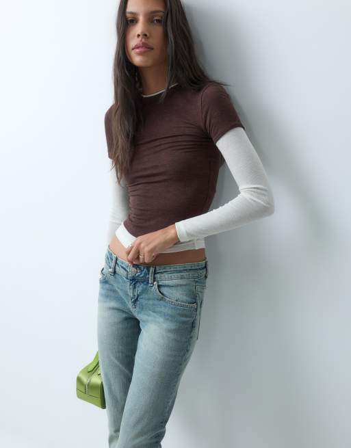 Bershka jeans met lage taille, slim-fit en bootcut in blauw, 5 van 5