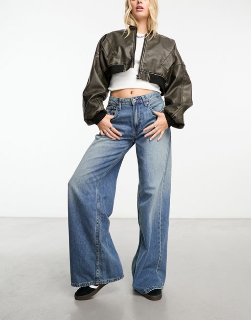 Bershka - Cotone jeans met wijde pijpen en hoge taille in middenblauw